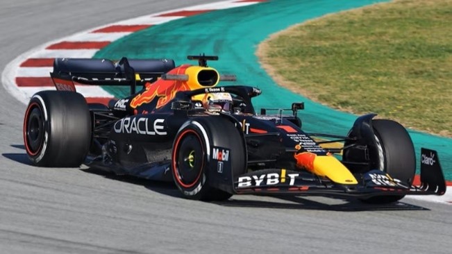 Seimens used artifical intelligence to enhance a formula one race car design. 